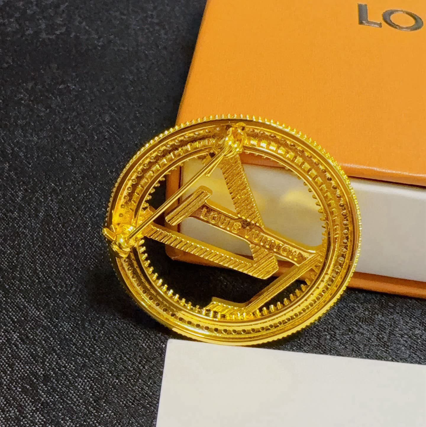 Louis Vuitton Brooch - Gold 'LV' Logo
